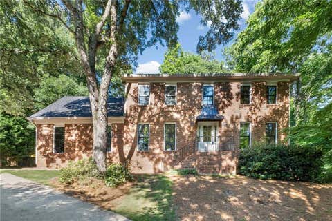Homes For Sale - 140 N Bluff<br/> Alpharetta, GA 30004