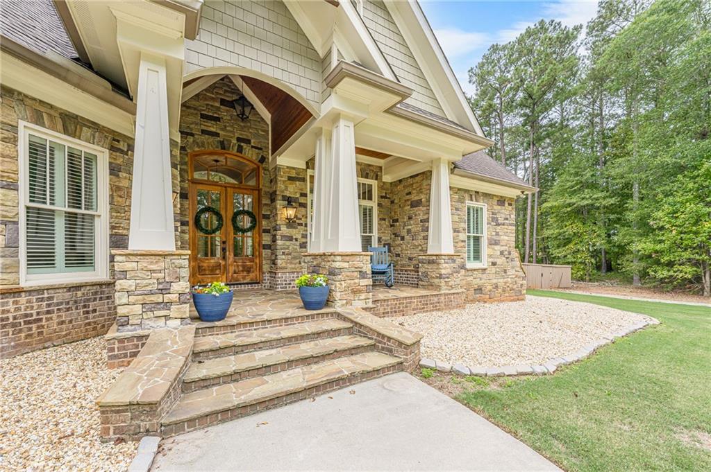 1825 Covenant Trail