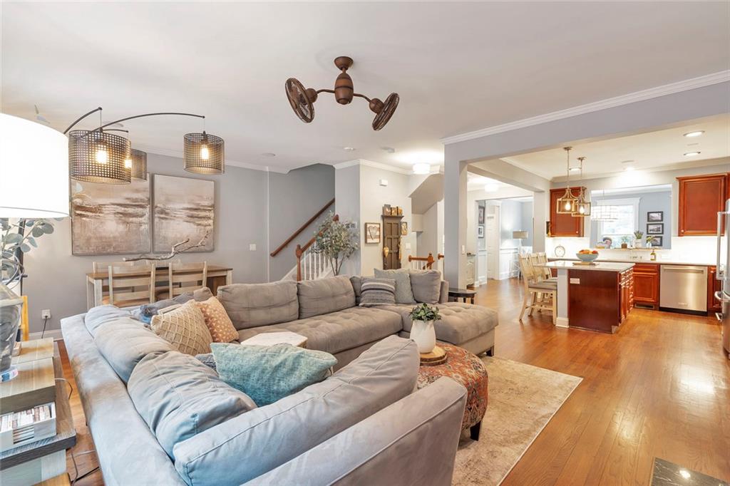 3344 Chestnut Woods Circle
