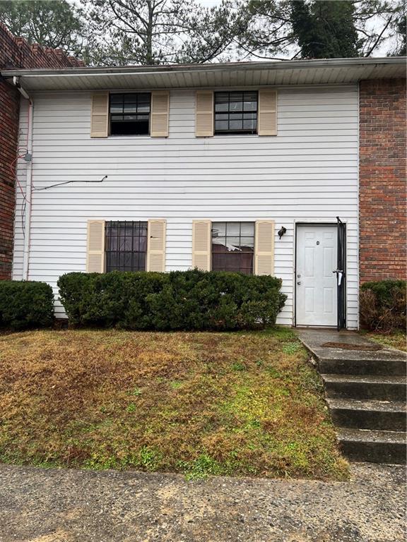 Great investor special townhome opportunity in South Fulton area, Just south of Hartsfield-Jackson airport, and conveniently located near I-85 and I-285 for easy access around the Metro Atlanta. Large three bedroom 2.5 bath ready for your finishing touches.