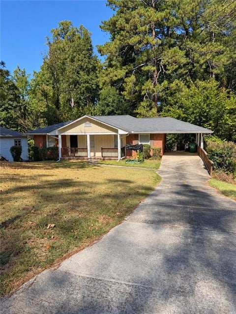 Photo of 3404 Springlake Drive, Decatur, GA 30032 (MLS # 7857837)