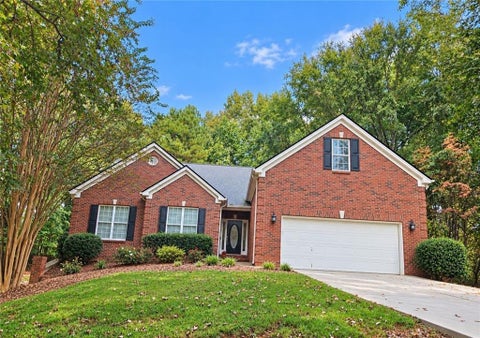 Homes For Sale - 1271 Harvest Lane<br/> Hoschton, GA 30548
