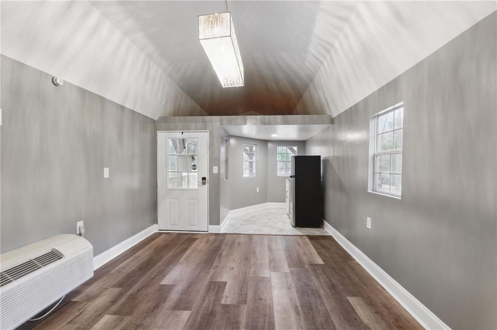 listing image 55