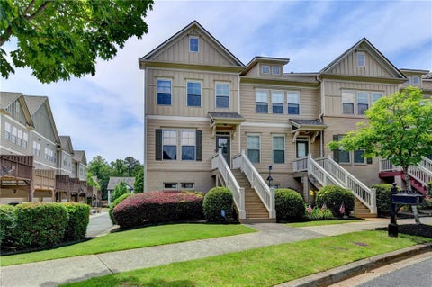 Townhouse For Sale - 730 Grove Manor Park<br/> Suwanee, GA 30024