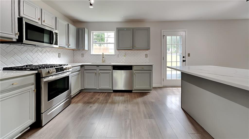 4706 Derby Loop