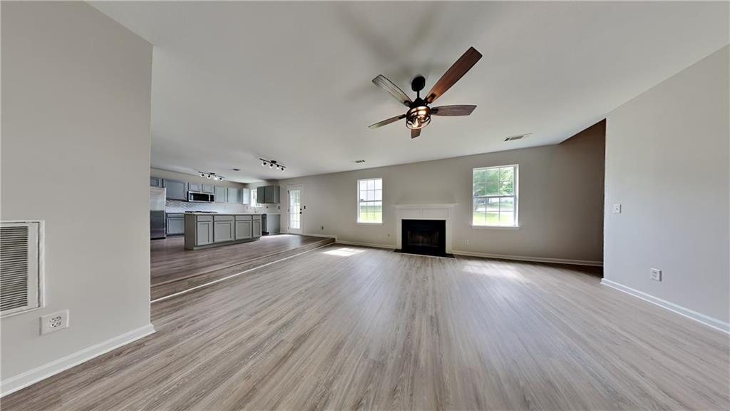 4706 Derby Loop