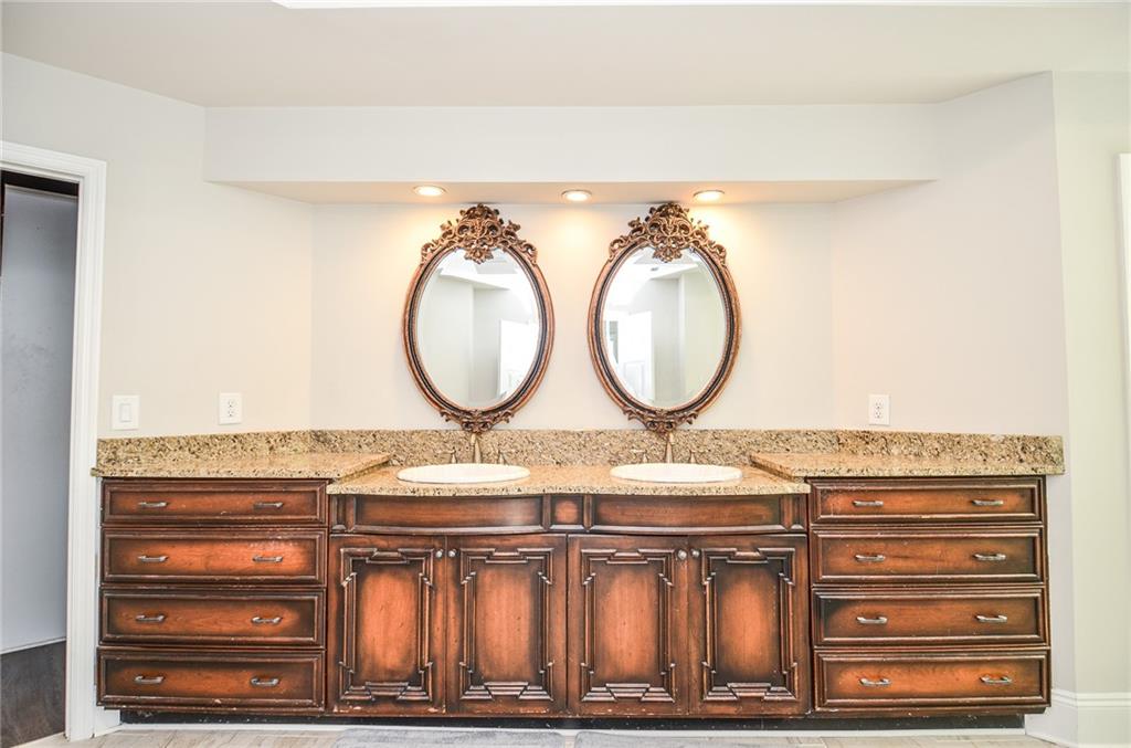 4730 W Forest Peak, Marietta, Georgia image 29