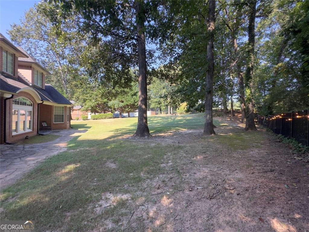 8225 Seven Oaks Drive, Jonesboro, Georgia image 38