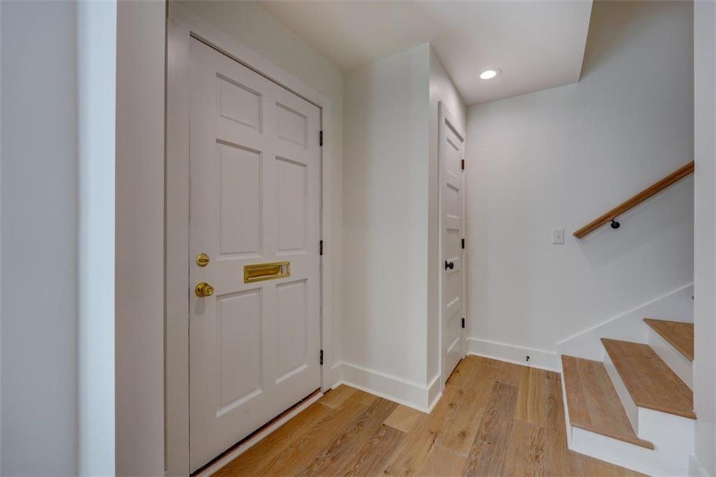 6 Kings Tavern Place