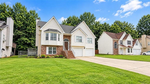 2759 CEDAR TREE LN, ELLENWOOD, GA 30294 - Image be9dd67479225f38913036d86582a095/3887586346