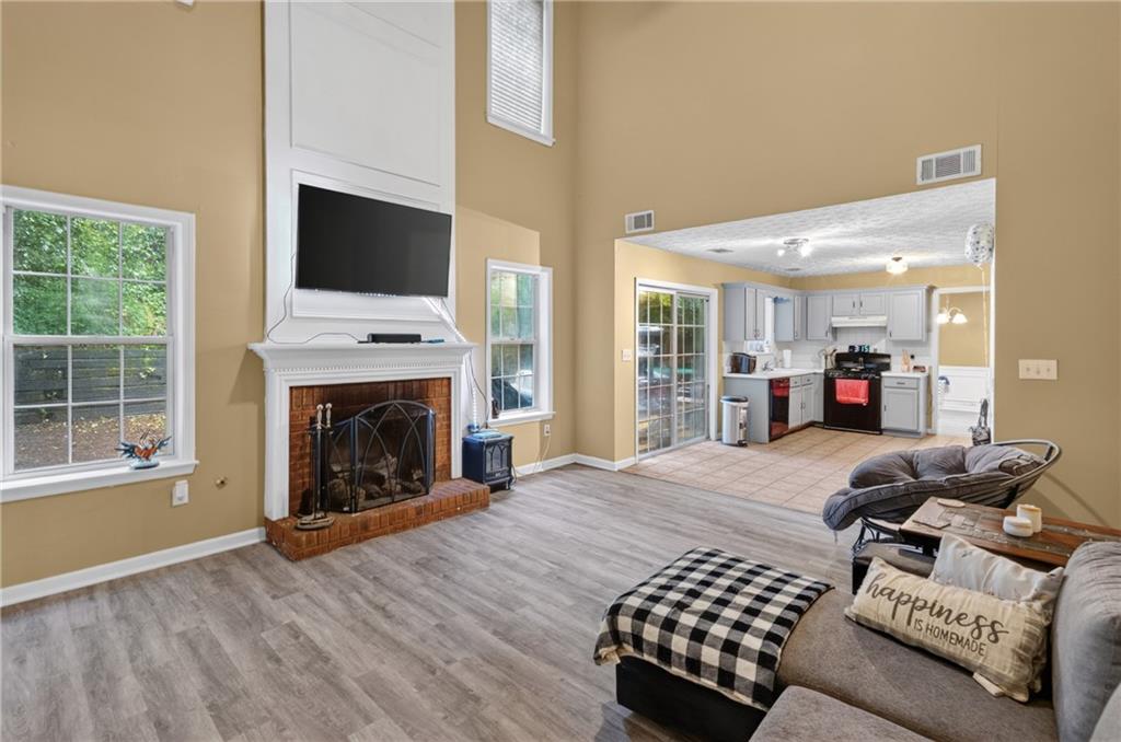 855 Underhill Court
