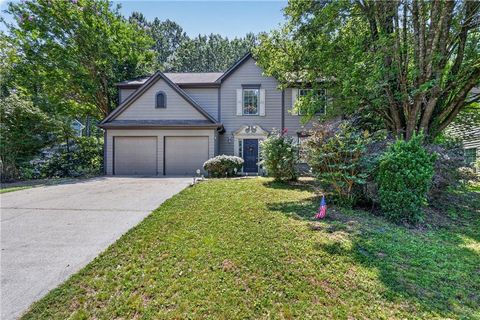 Homes For Sale - 855 Underhill Court<br/> Buford, GA 30518