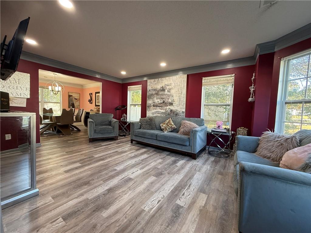 193 EDISON Drive