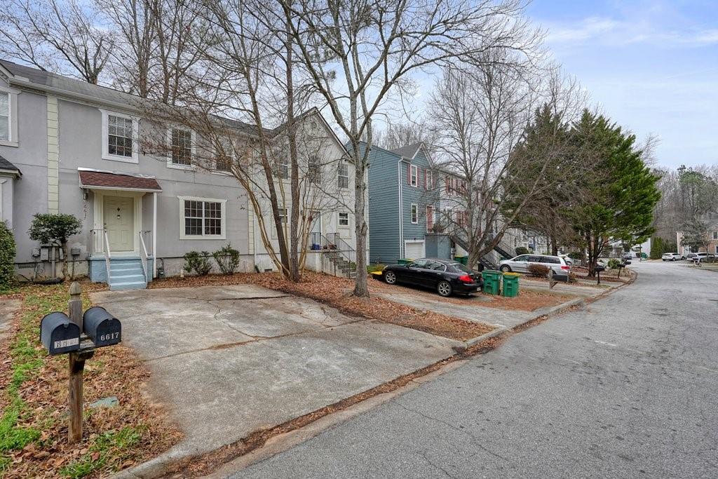 6617 Meadow Green Circle