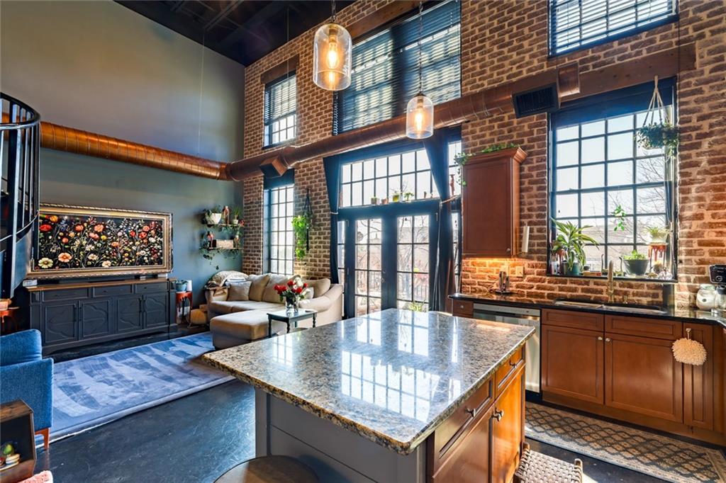 5434 Peachtree Road 109