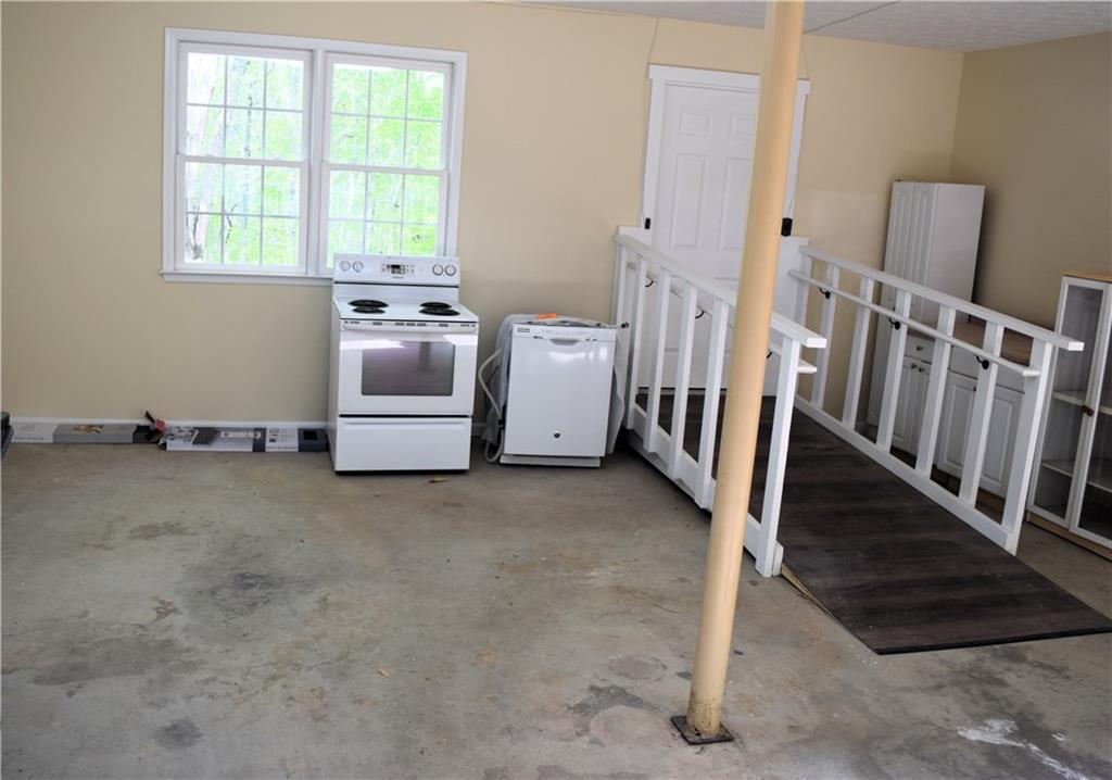 1521 Larkwood Drive, Canton, Georgia image 19