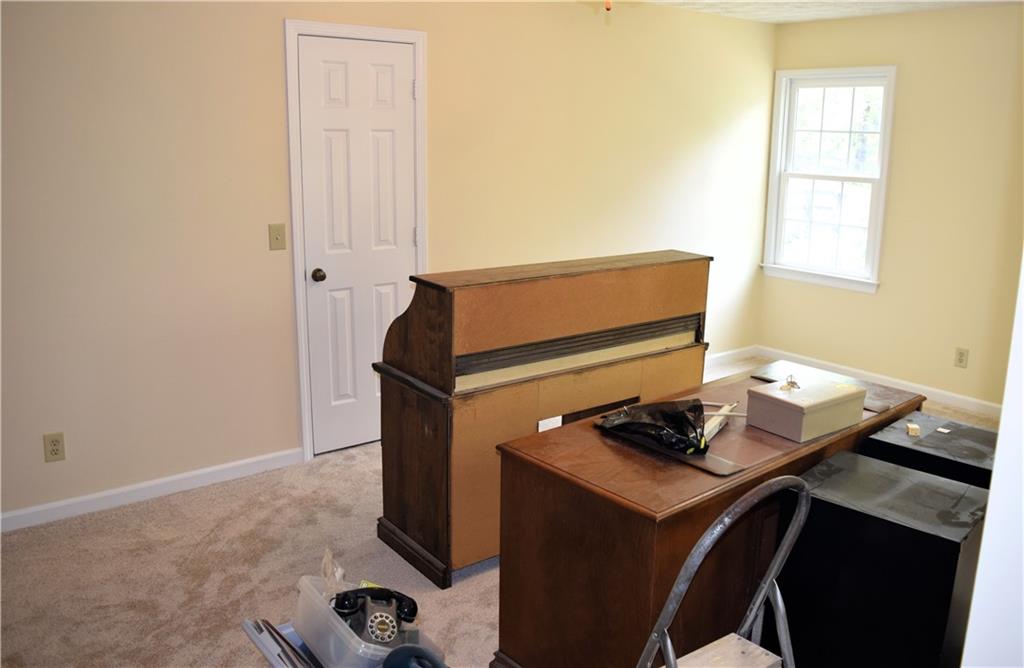 1521 Larkwood Drive, Canton, Georgia image 49