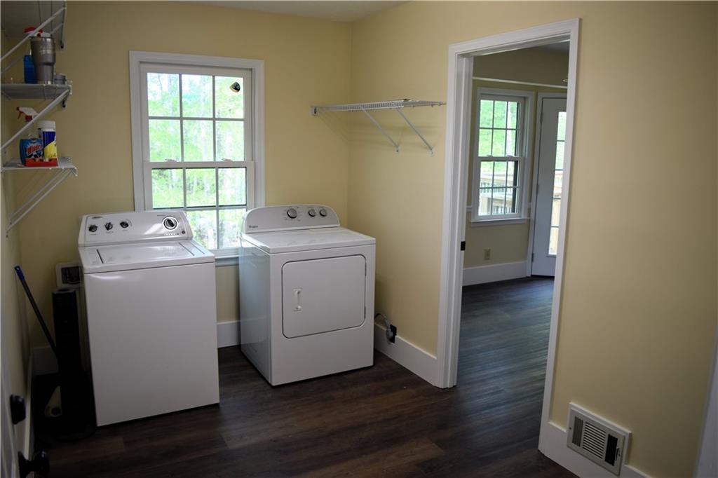 1521 Larkwood Drive, Canton, Georgia image 21