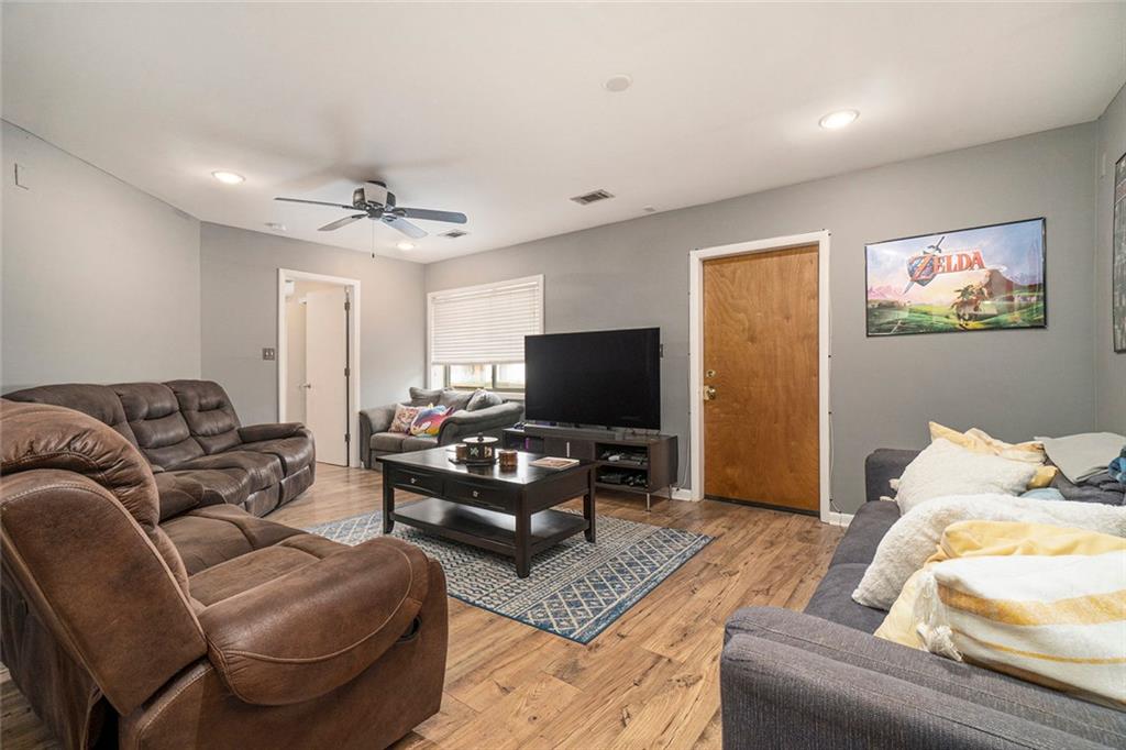 3501 Roswell Road NE