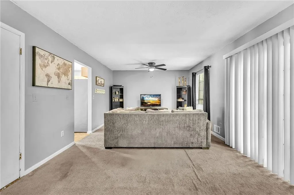 Stone Mountain, Georgia 30088, United States, 3 Bedrooms Bedrooms, ,3 BathroomsBathrooms,Residential,Active,184120