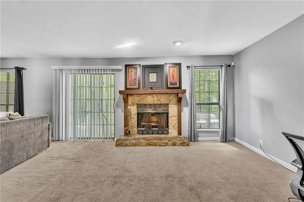 Stone Mountain, Georgia 30088, United States, 3 Bedrooms Bedrooms, ,3 BathroomsBathrooms,Residential,Active,184120