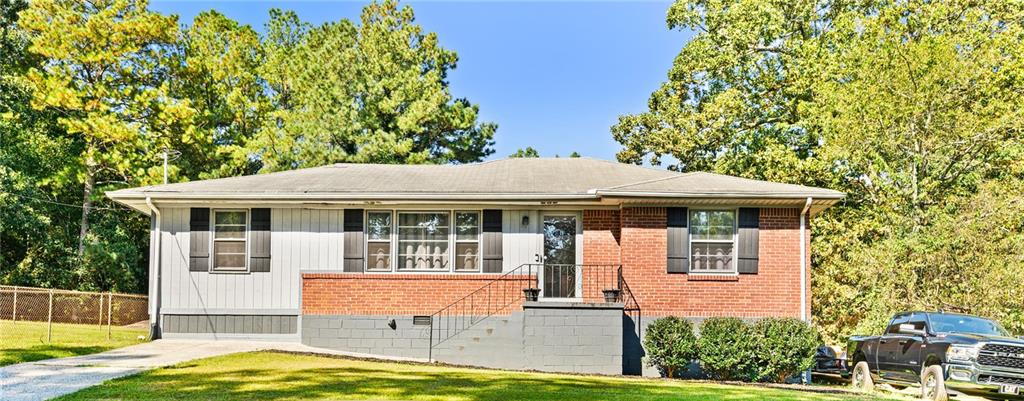 Cozy Living in Lithia Springs!
This charming 3-bedroom, 1-bath home is filled with natural light, making every space feel warm and inviting. A bright sunroom is the perfect spot for morning coffee or evening relaxation.
The primary bedroom is separated from the secondary bedrooms, offering a private retreat while keeping the home functional and cozy.
An outbuilding with power provides extra storage or a great setup for hobbies, a workshop, or creative projects. Whether you’re a first-time buyer, downsizing, or looking for an investment, this home is full of opportunity.
Conveniently located near shopping, dining, and major highways in Lithia Springs.