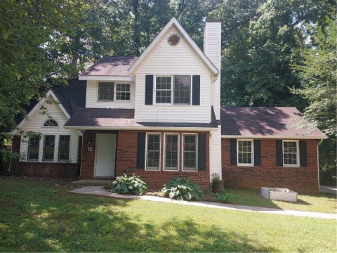 Homes For Sale - 15 Lakeview Lane<br/> Stockbridge, GA 30281