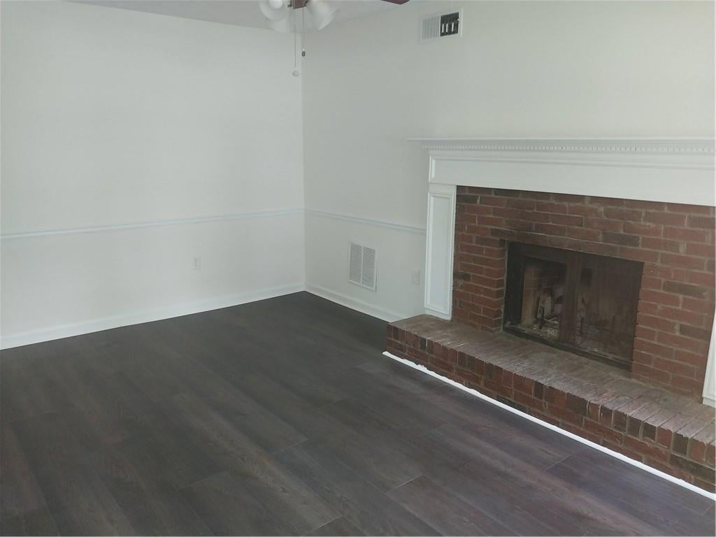 15 Lakeview Lane