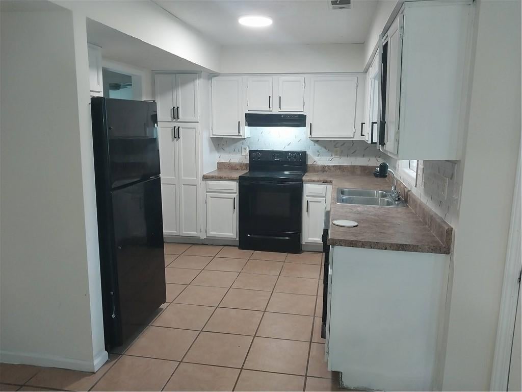15 Lakeview Lane