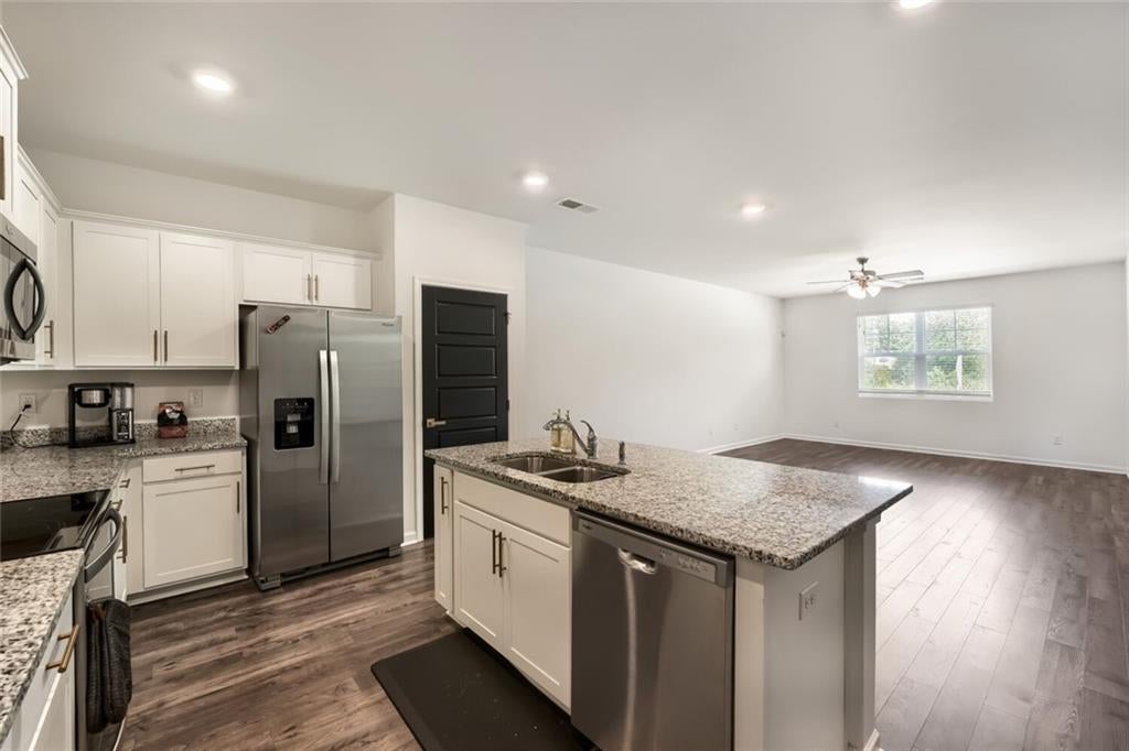 723 Aura Trail