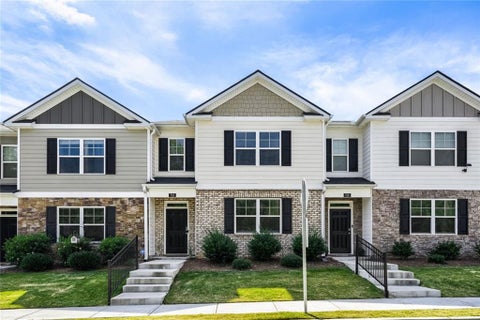 Townhouse For Rent - 723 Aura Trail<br/> Gwinnett County, Lawrenceville, GA 30045