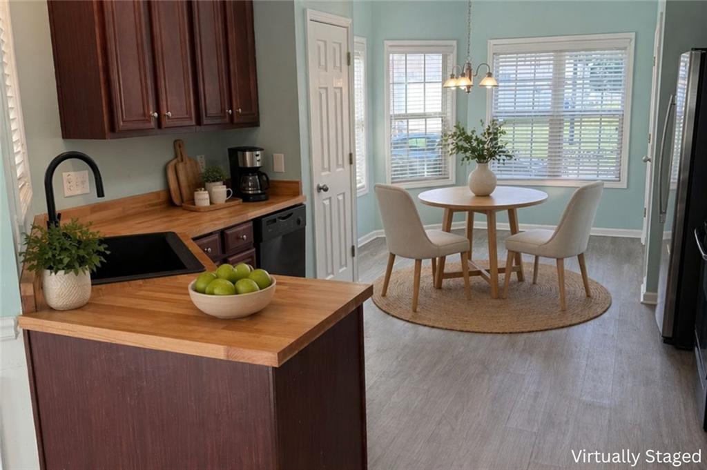 2555 Flat Shoals Road 1705