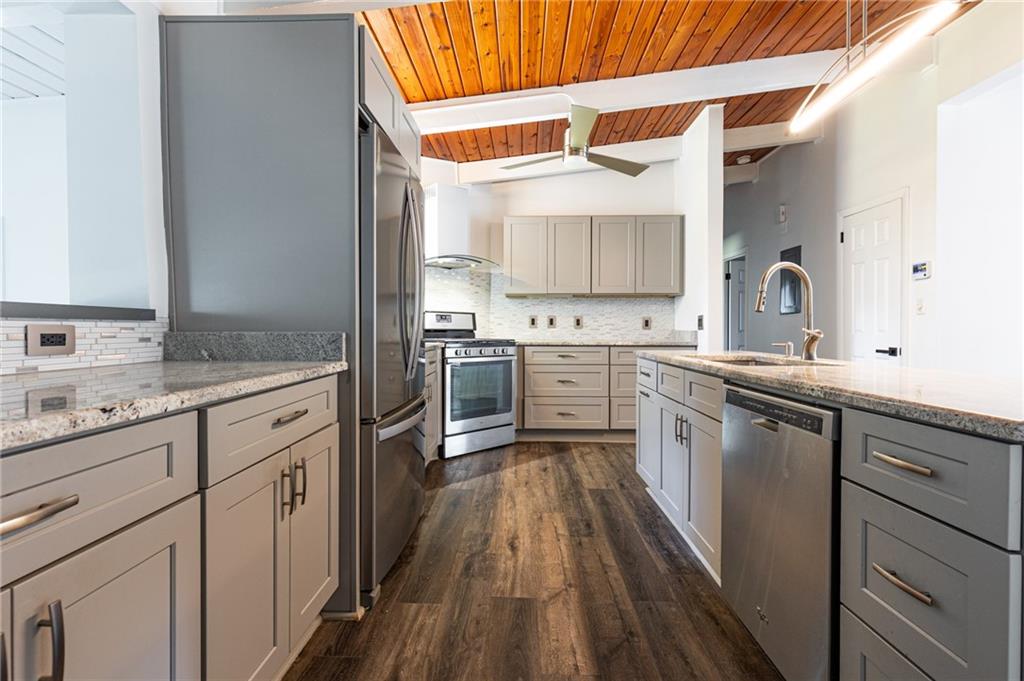 Drew Valley - Residential Lease