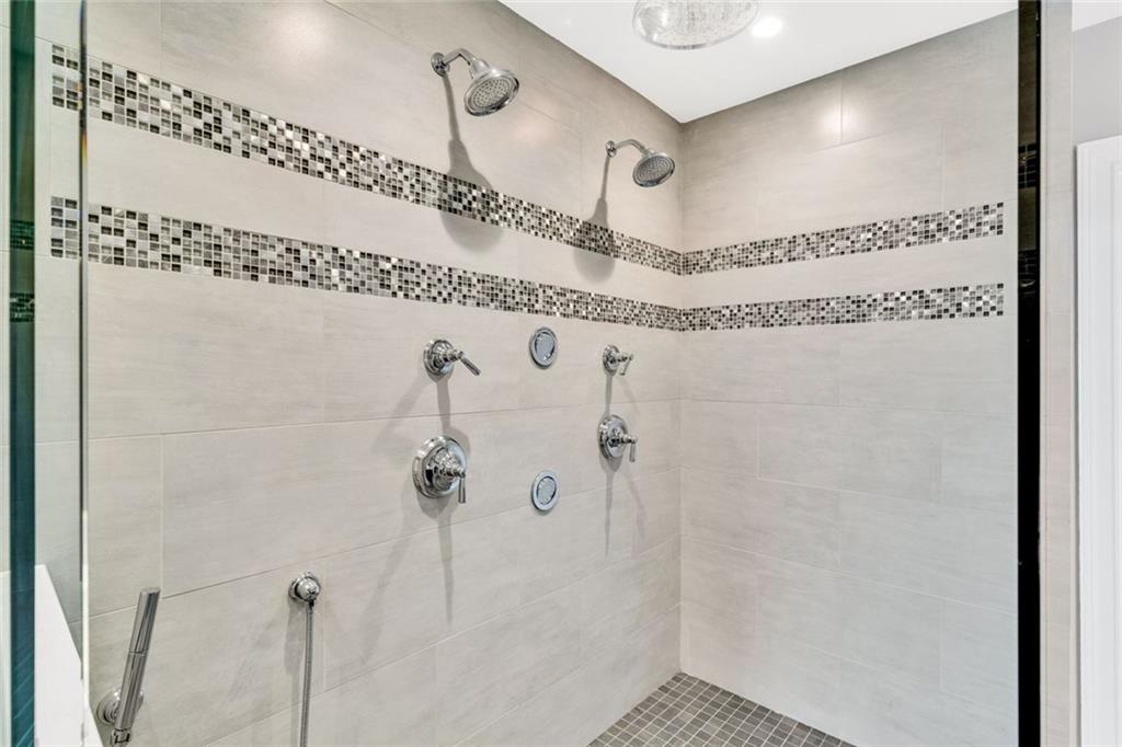2881 Peachtree Road #1202, Atlanta, Georgia image 27