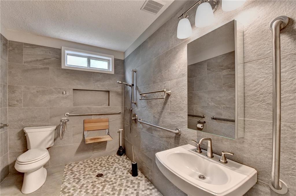425 Charlyne Way, Dacula, Georgia image 32