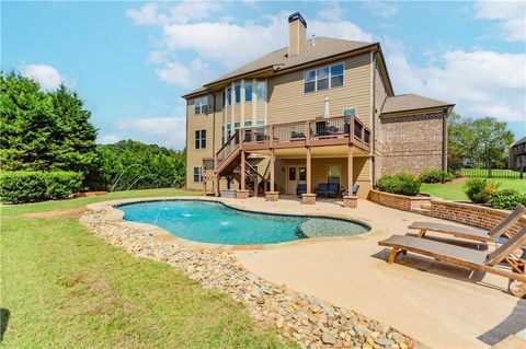 A home in Dacula