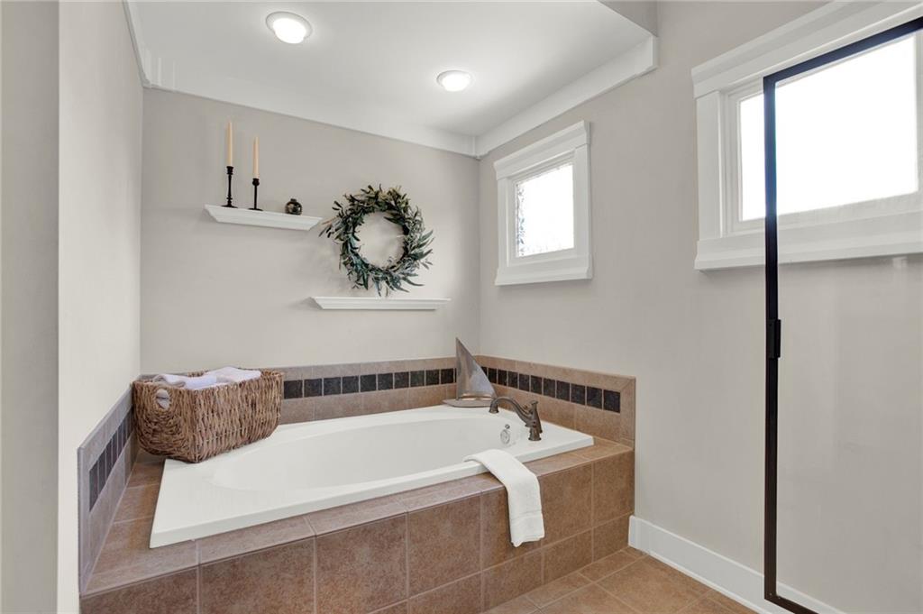 201 Beacon Cove, Canton, Georgia image 48