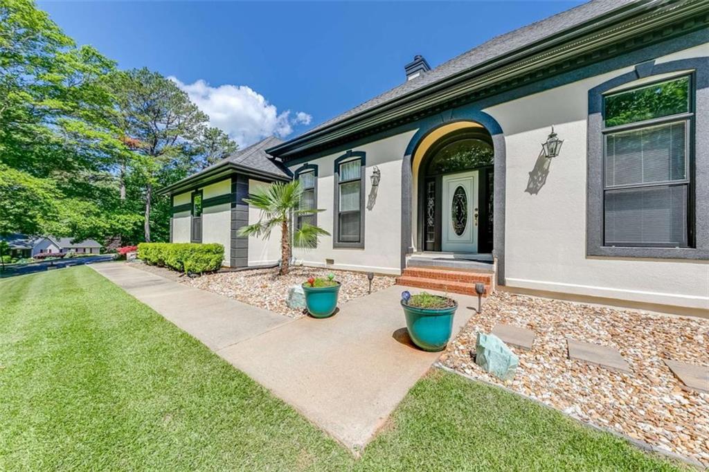 1198 Lakeshore Drive
