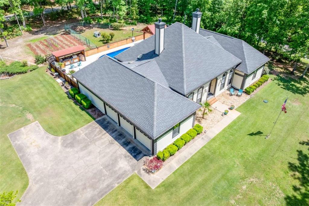 1198 Lakeshore Drive