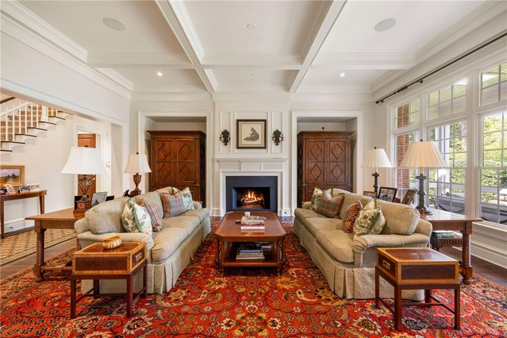 1116 Bellewood Square