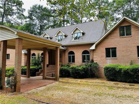 Single Family Residence in Dublin GA 2811 US Highway 441.jpg