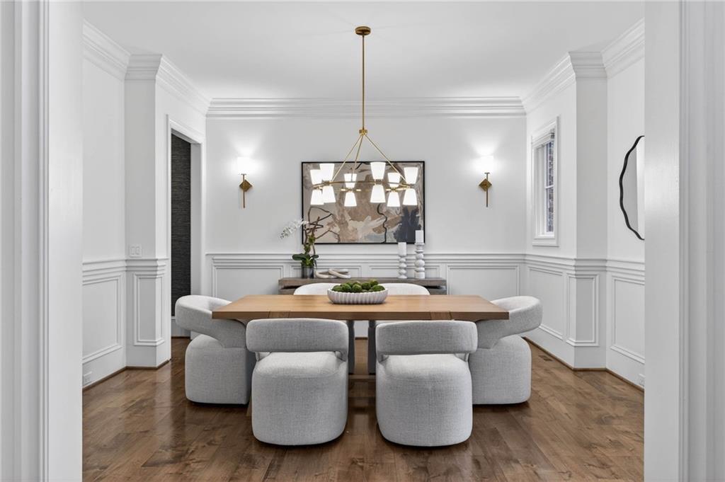 15 Lake Forrest Lane NE