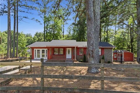 Homes For Sale - 919 Paige Court<br/> Social Circle, GA 30025
