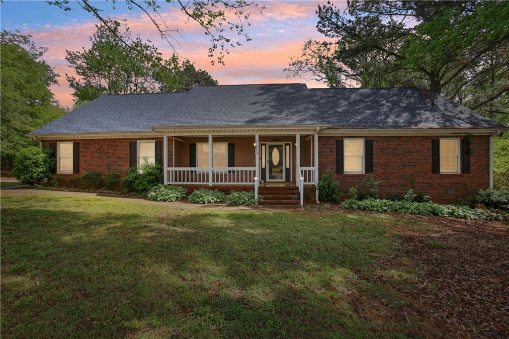 2301 Sharon Court, Conyers, Georgia image 4