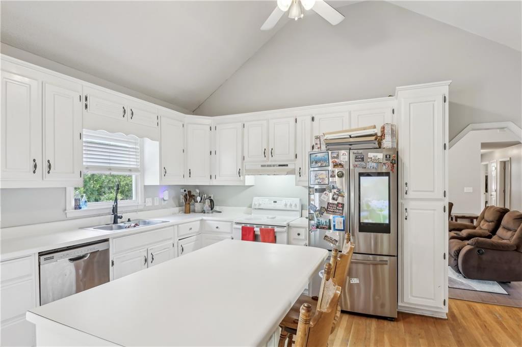 2301 Sharon Court, Conyers, Georgia image 9