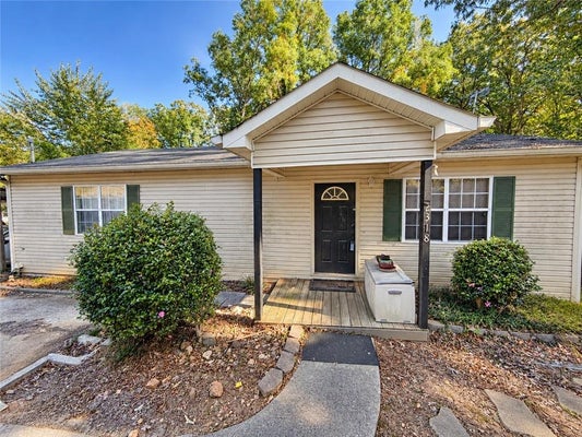 2318 SPORTSMAN CLUB RD, GAINESVILLE, GA 30501 - Image befd9063566cc868fda4f0bfad7ce5bd/1844384104