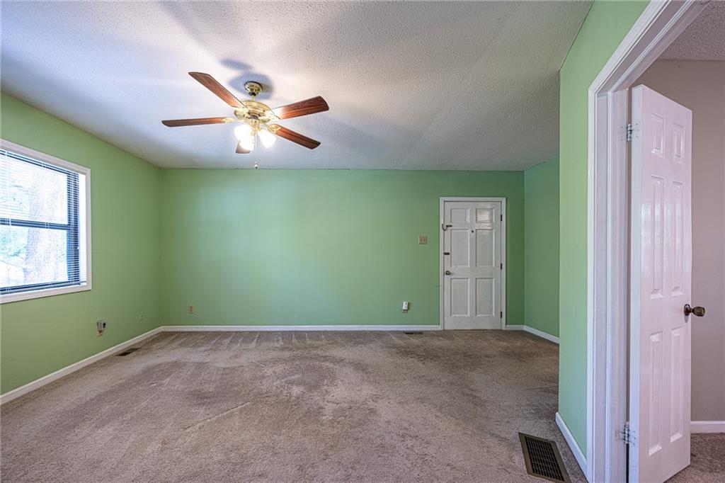 633 Iris Road, Pine Lake, Georgia image 18