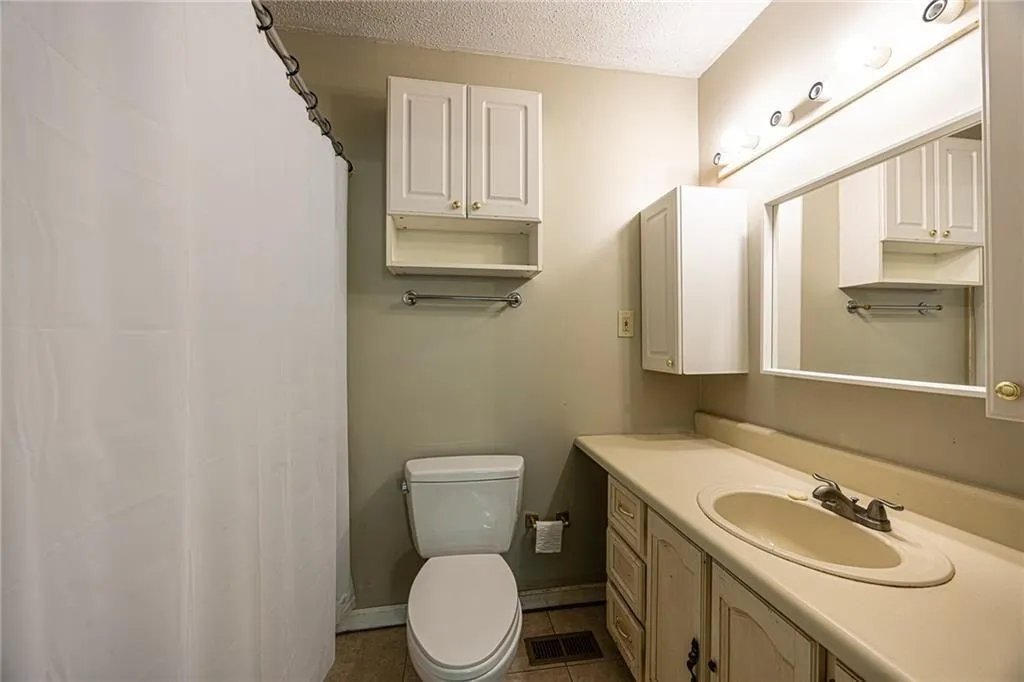 Pine Lake, Georgia 30072, United States, 3 Bedrooms Bedrooms, ,3 BathroomsBathrooms,Residential,Active,132534