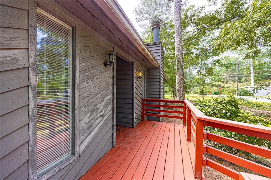 633 Iris Road, Pine Lake, Georgia image 11