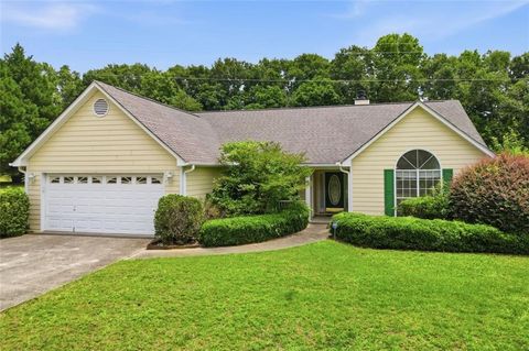 Homes For Sale - 111 Laura Ashlyn Court<br/> Mcdonough, GA 30252